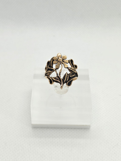 Vintage flower ring 