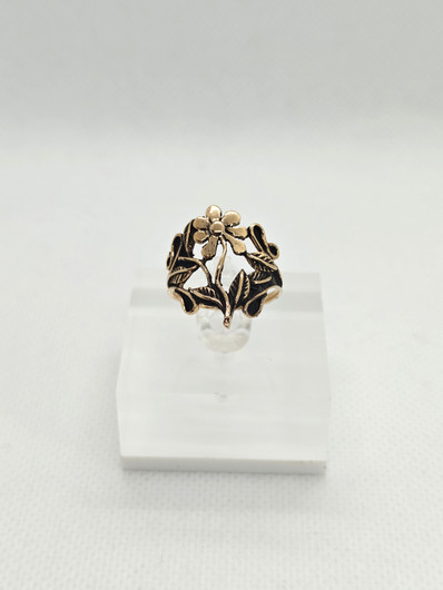 Vintage flower ring 