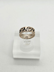 Vintage silver ring 
