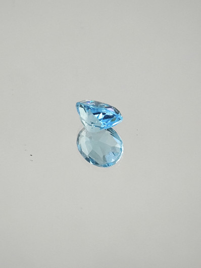 Topaz 2,1 ct oval