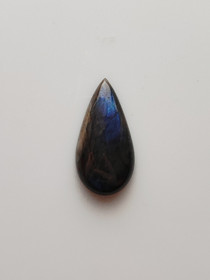 Labradoriitti 25 ct pisara