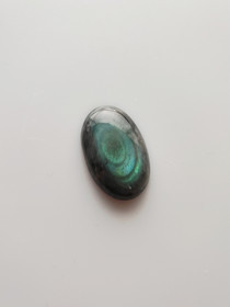 Labradoriitti 17,9 ct ovaali