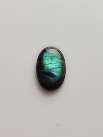 Labradoriitti 7,8 ct ovaali