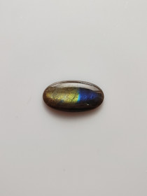 Labradoriitti 8,8 ct ovaali