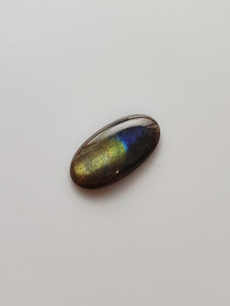 Labradoriitti 8,8 ct ovaali