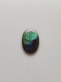 Labradoriitti 4,7 ct ovaali