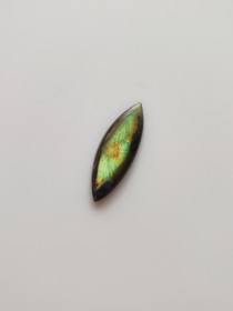 Labradoriitti 6,1  ct markiisi