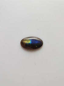 Labradoriitti 7,4 ct ovaali