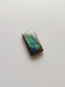 Labradoriitti 8,5 ct suorakaide