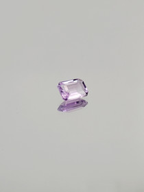 Ametisti 0,5 ct, smaragdi
