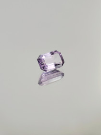 Ametisti 0,3 ct, smaragdi