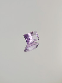 Ametisti 0,1 ct, suorakaide