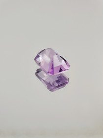 Ametisti 0,7 ct, smaragdi