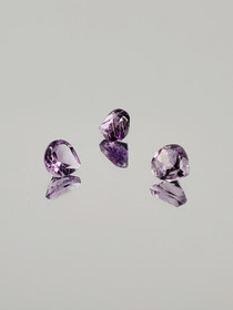 Ametisti erä ( 3 x 3 x 2 mm \ 0,1  ct ) pisara