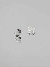 Topaasi erä ( 3 x 2-1 mm \ 0,15 ct ) pyöreä