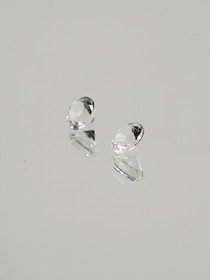 Topaasi erä ( 3 x 2-1 mm \ 0,15 ct ) pyöreä