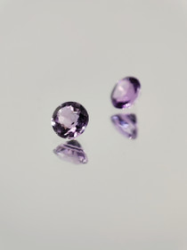 Ametisti erä (2-1 x 2-1 mm \ 0,1 ct ) pyöreä