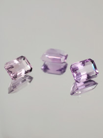 Ametisti erä ( 6 x 4 x 2 mm \ 0,6 ct ) smaragdi