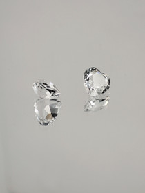 Topaasi erä ( 5 x 5 x 2 mm \ 0,55 ct ) sydän