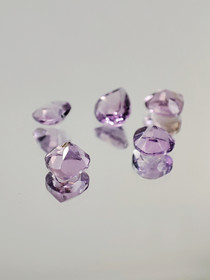 Ametisti erä ( 5 x 4 x 3-2 mm \ 0,4 ct ) pisara