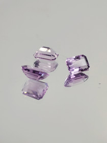 Ametisti erä ( 5 x 3 x 2 mm \ 0,4 ct ) smaragdi