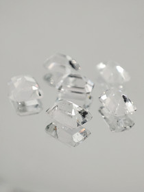 Topaasi erä ( 7-6 x 5-4 x 3 mm \ 1,2 ct ) smaragdi
