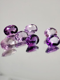Ametisti erä ( 9 - 8 x 7 - 6 x 4 mm \ 1,5 ct ) ovaali