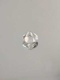 Kvartsi 0,6 ct pyöreä