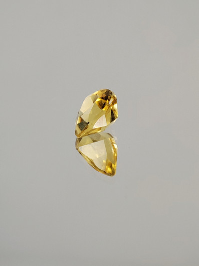 Citrine 0,5 ct triangle