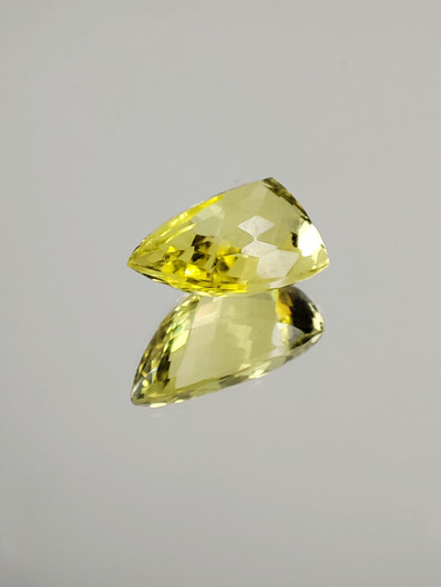Citrine 12,9 ct triangle