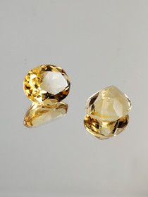 Citrine pair 10 - 9 x 8 x 5 mm \ 2 x 2,5 ct oval