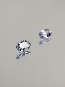 Tansaniitti pari 5 x 3 x 2 mm \ 2 x 0,4 ct ovaali