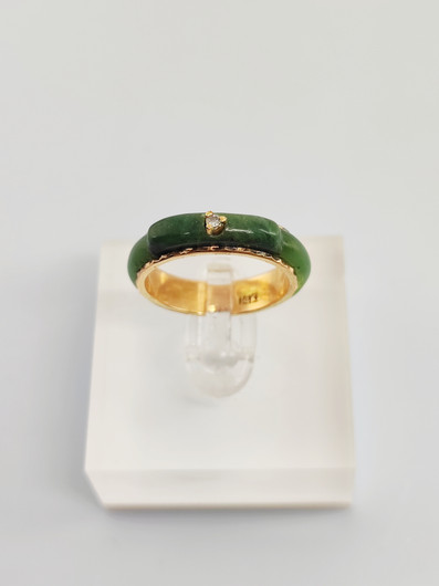 vintage  jade gold ring with diamond