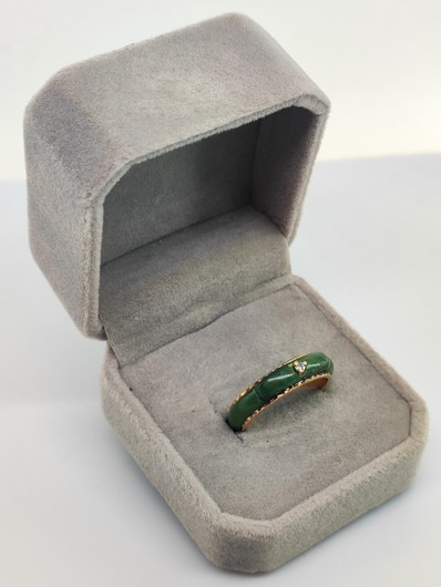 vintage  jade gold ring with diamond