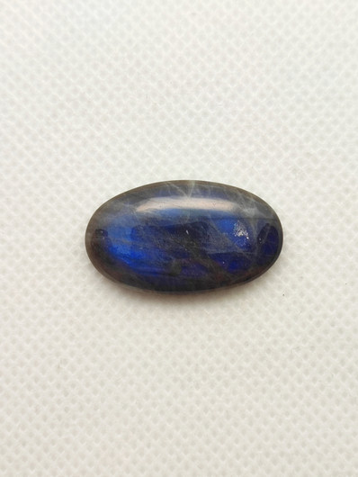 Labradorite 18,7 ct oval