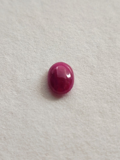 Ruby 1,2 ct oval
