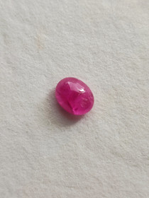 Ruby 2,3 ct oval