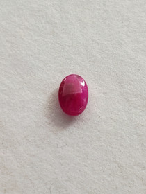 Ruby 0,7 ct oval