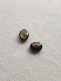 Natural Sapphire lot ( 8 - 7 x 6 x 3 - 2 mm \ 1,8 ct ) oval