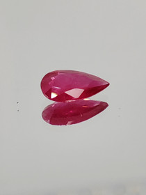Ruby 0,7 ct pear