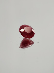Ruby 0,7 ct round