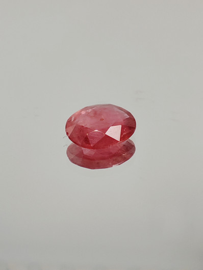 Natural Sapphire 0,9 ct oval
