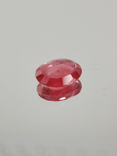 Natural Sapphire 0,9 ct oval