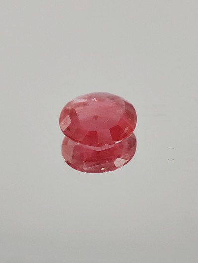 Natural Sapphire 0,9 ct oval