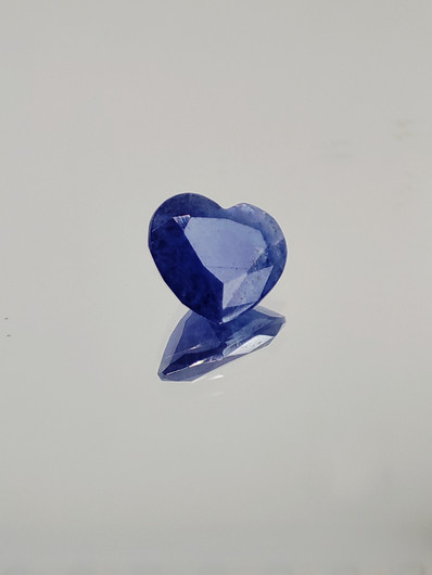 Sodalite 0,8 ct heart
