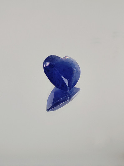 Sodalite 0,8 ct heart