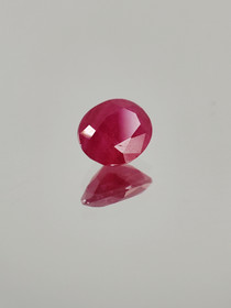 Ruby 0,4 ct oval