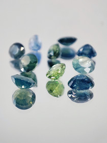 Natural Sapphire lot ( 6 - 5 x  4 x 3 - 2 mm \ 0,8 ct ) oval