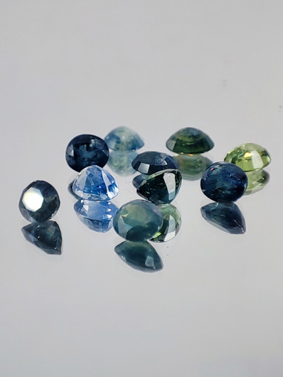 Natural Sapphire lot ( 6 - 5 x  4 x 3 - 2 mm \ 0,8 ct ) oval