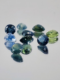 Natural Sapphire lot ( 6 - 5 x  4 x 3 - 2 mm \ 0,8 ct ) oval